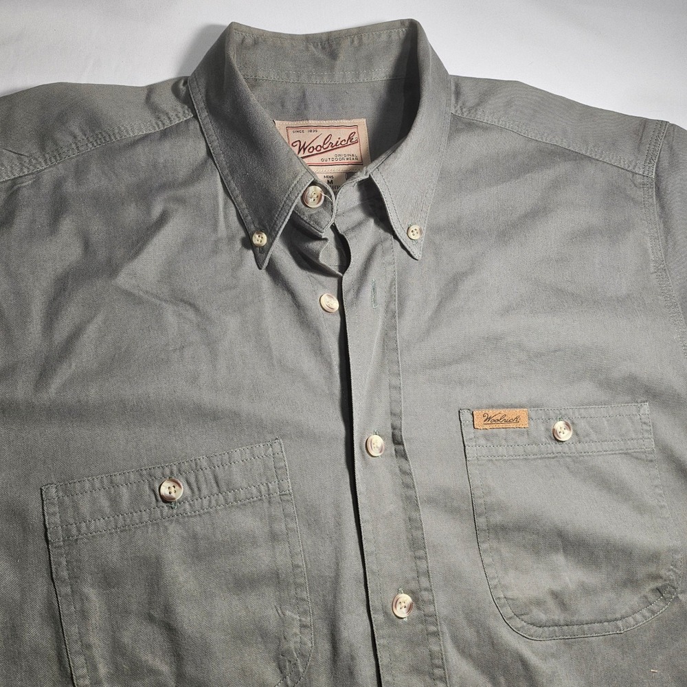 Woolrich Mens Medium Green Short Sleeve Button Down Cotton Twill Outdoor Shirt